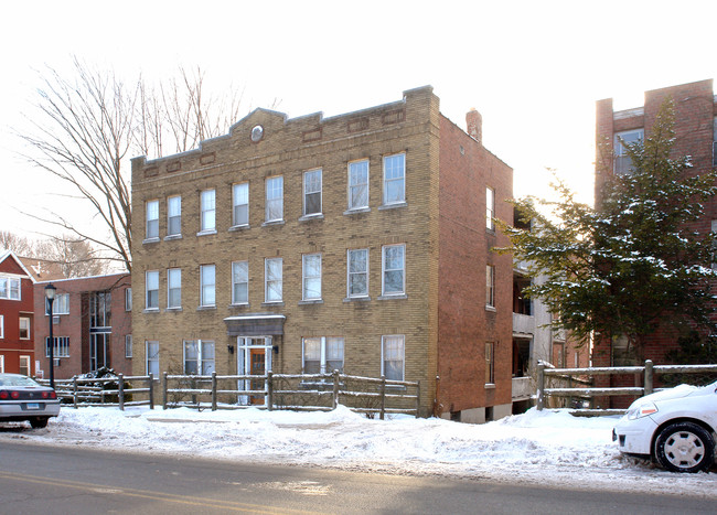 255 New Britain Ave in Hartford, CT - Building Photo - Building Photo