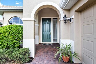 134 Savona Way in Venice, FL - Building Photo - Building Photo