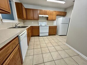 908 N Belmont Ave in Lubbock, TX - Building Photo - Building Photo