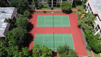 251 S Cypress Rd in Pompano Beach, FL - Building Photo - Building Photo