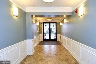 43144 Sunderland Terrace in Ashburn, VA - Foto de edificio - Building Photo