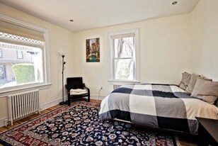 29 Bull St in Newport, RI - Building Photo