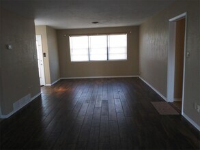 32 Oakview Cir in Ormond Beach, FL - Building Photo - Building Photo