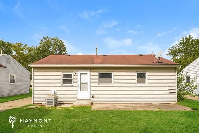 331 Pasadena Ave in Elyria, OH - Building Photo - Building Photo