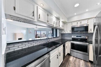 7312 Seawall Blvd in Galveston, TX - Building Photo - Building Photo