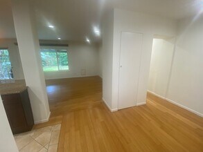 5745 Simpson Ave in Valley Village, CA - Building Photo - Building Photo