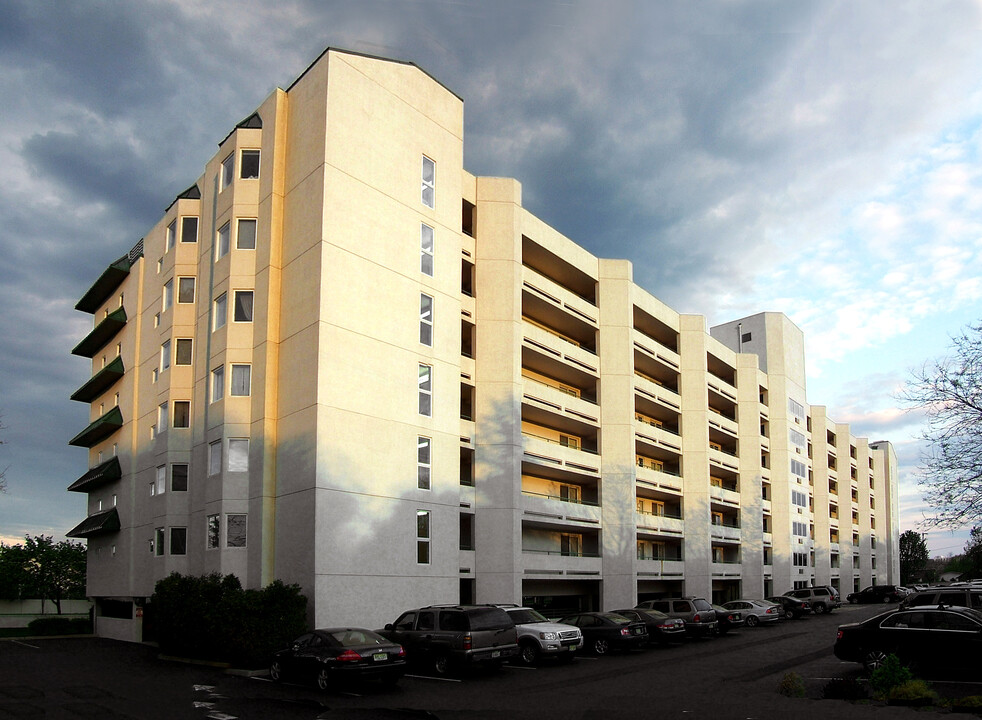 Ocean Pointe in Long Branch, NJ - Building Photo