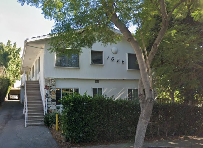 1026 N Spaulding Ave, Unit 6 in West Hollywood, CA - Foto de edificio