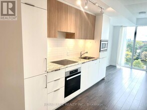 20 O'Neill Rd in Toronto, ON - Building Photo - Building Photo