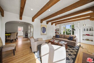 837 N Harper Ave in Los Angeles, CA - Building Photo - Building Photo