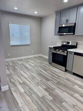 4816 134th Pl in Hawthorne, CA - Building Photo - Building Photo