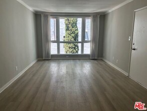 5820 W Olympic Blvd in Los Angeles, CA - Building Photo - Building Photo
