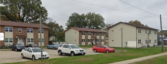 2191 Franklin St in Carlyle, IL - Building Photo