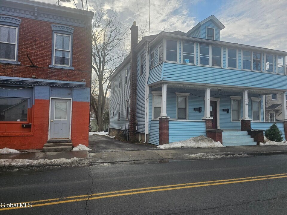 40 Main St in Ravena, NY - Building Photo