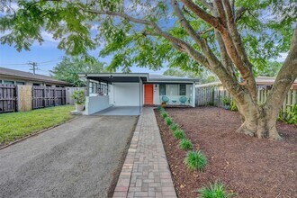 1605 NW 7th Terrace in Fort Lauderdale, FL - Building Photo - Building Photo