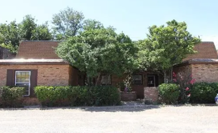 2103 49th St, Unit D in Lubbock, TX - Building Photo