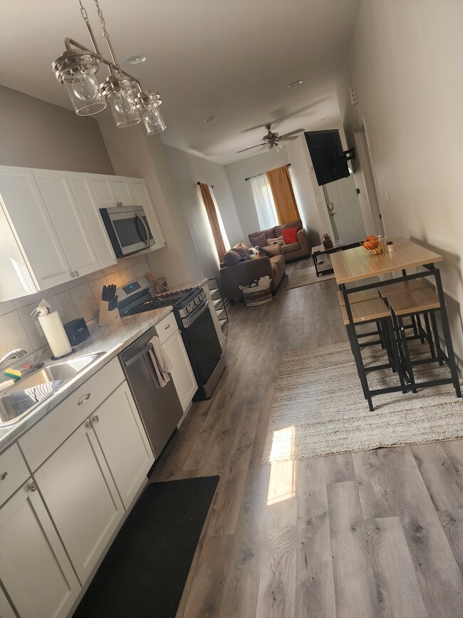 4047 Harrison St in Gary, IN - Foto de edificio - Building Photo