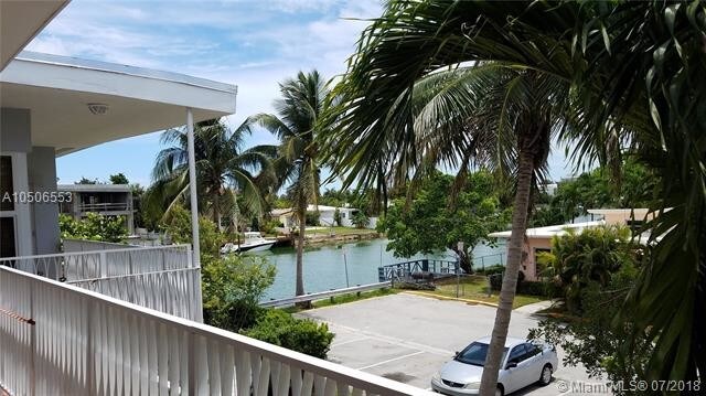 1905 Calais Dr-Unit -3 in Miami Beach, FL - Building Photo
