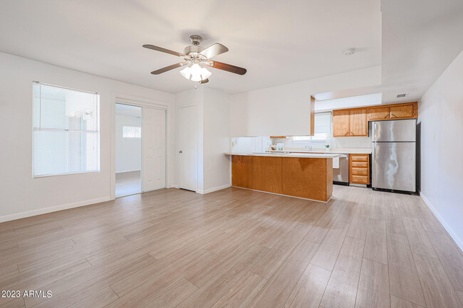 8737 E Solano Dr in Scottsdale, AZ - Building Photo - Building Photo