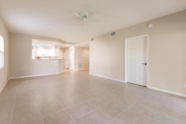 27420 Palmesta Circle in Bonita Springs, FL - Building Photo - Building Photo