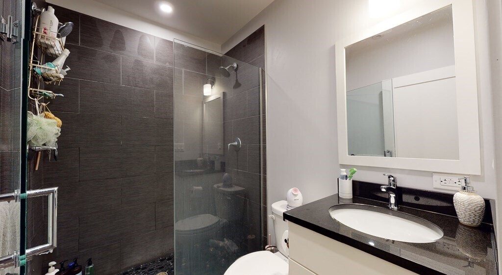 339 W Broadway, Unit 11 in Boston, MA - Building Photo
