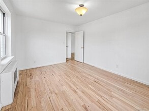 138-33 Jewel Ave in Queens, NY - Building Photo - Building Photo