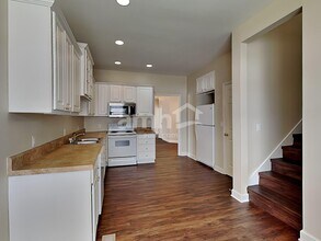 1707 Arrowhead Dr in Lebanon, TN - Foto de edificio - Building Photo