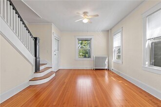 35 Locust Ave in Rye, NY - Building Photo - Building Photo