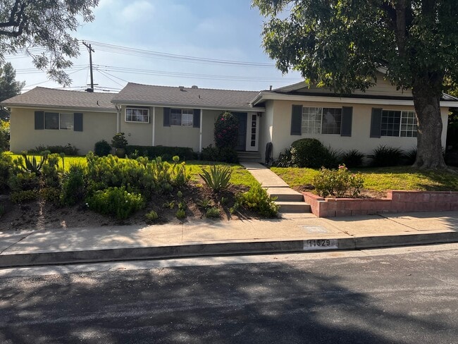 property at 11629 Woodley Ave