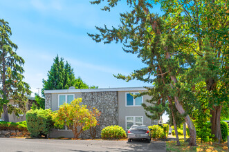 Sunwest Apartments in Seattle, WA - Building Photo - Building Photo