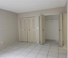 7546 W 20th Ave, Unit 105 in Hialeah, FL - Building Photo