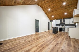 8176 Camp St in Douglasville, GA - Building Photo - Building Photo