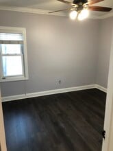 126 Main St, Unit Lower unit in West Seneca, NY - Building Photo - Building Photo