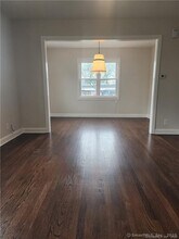 17 Shoreham Terrace in Fairfield, CT - Building Photo - Building Photo