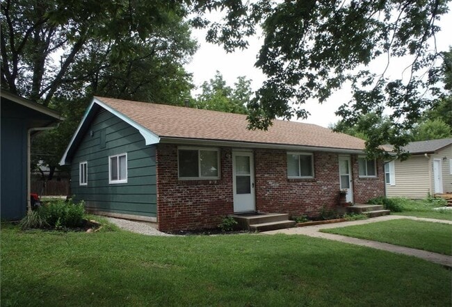 property at 1011 Cottonwood St