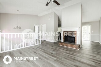 8304 Beechwood Trce in Riverdale, GA - Foto de edificio - Building Photo