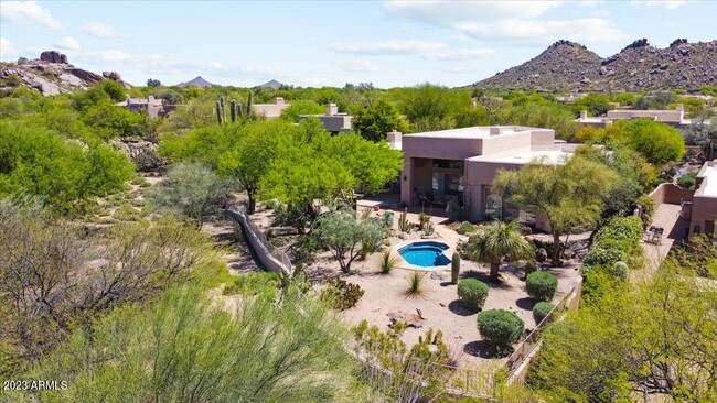 7466 E High Point Dr in Scottsdale, AZ - Building Photo - Building Photo