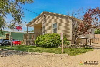 1529 Fair Ln-Unit -1529 in Manhattan, KS - Building Photo - Building Photo