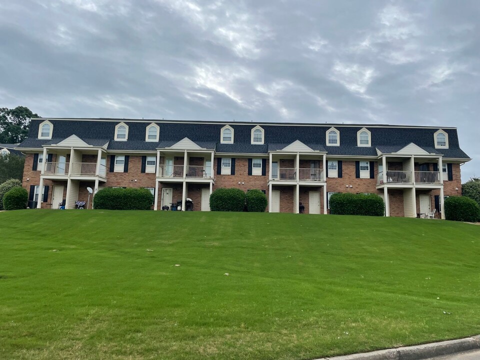 1761 Wire Rd in Auburn, AL - Foto de edificio