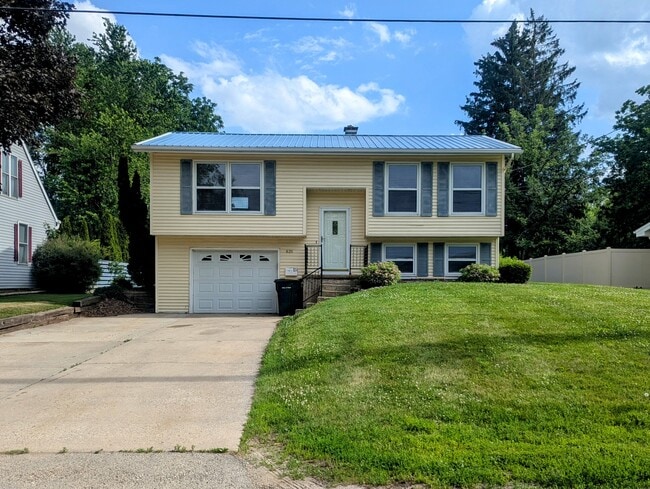 property at 635 Hall St
