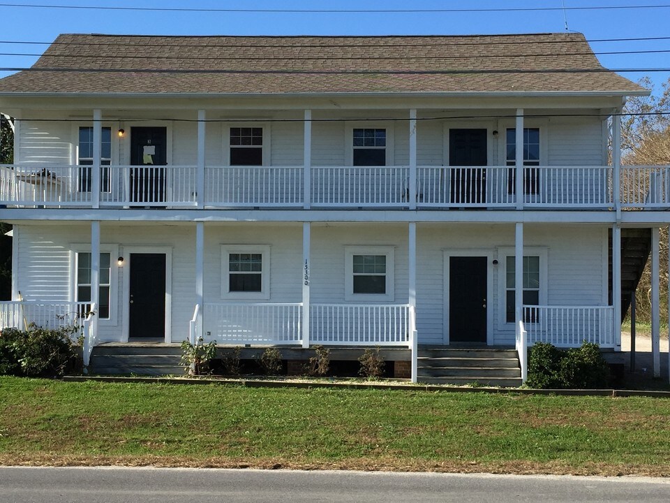 15300 Pungoteague Rd in Painter, VA - Building Photo