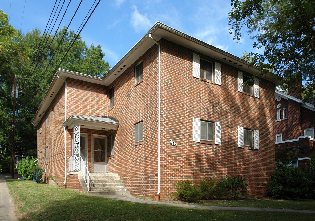 307 Watts St in Durham, NC - Building Photo