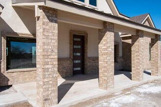 121 Agua Serena in Del Rio, TX - Building Photo - Building Photo