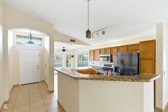 8431 W Wethersfield Rd in Peoria, AZ - Building Photo - Building Photo