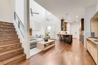 4136 N Hall St in Dallas, TX - Building Photo - Building Photo