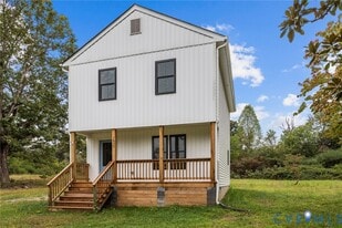 1335 Stokes Station Rd in Goochland, VA - Building Photo