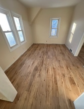 2536 N Richards St, Unit upper in Milwaukee, WI - Building Photo - Building Photo