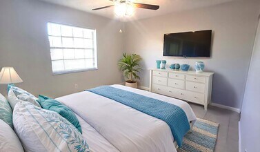 1611 Laurel Leaf Ln in Fort Pierce, FL - Building Photo - Building Photo