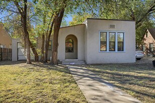 2317 18th St in Lubbock, TX - Building Photo