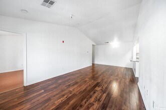 200 Talus Way in Reno, NV - Building Photo - Building Photo